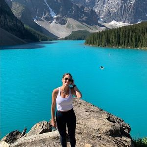 Meet your Posher, Eve